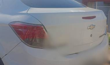 Secuestran un automóvil con pedido vigente en barrio Roque Saenz Peña