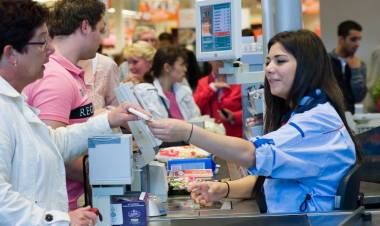 El Gobierno sigue sin homologar la paritaria de Empleados de Comercio y el gremio marchará en Buenos Aires