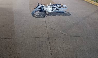 Una joven sufrió lesiones graves tras un accidente de moto en Porteña