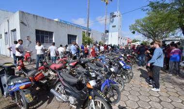 El municipio rematará 76 motos y 2 automóviles 