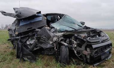 Dos accidentes fatales en pocas horas sobre la Ruta Nacional 19: dos personas murieron y dos resultaron heridas
