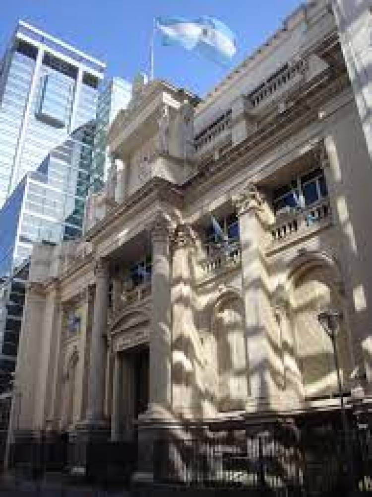 El Banco Central bajó la tasa de interés otros diez puntos