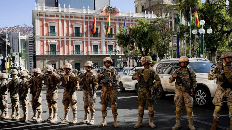 Intento de golpe en Bolivia: el presidente Arce tomó juramento a la nueva cúpula militar