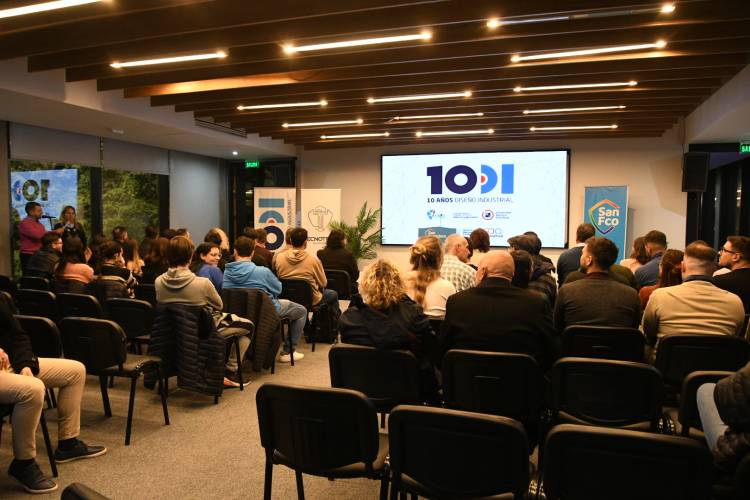El CRES celebró los primeros 10 años de la carrera de Diseño Industrial 