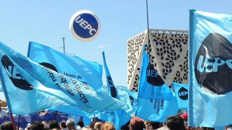 UEPC suspende asambleas a la espera de oferta salarial