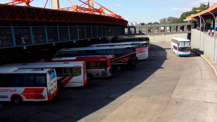 AOITA en alerta: posible paro de colectivos interurbanos en Córdoba