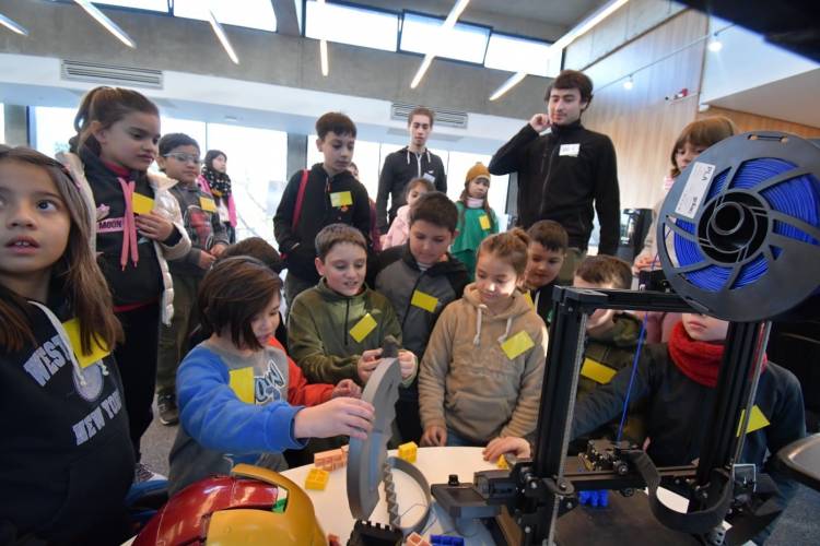 Comenzó la Escuela Tecnológica de Invierno en Tecnoteca