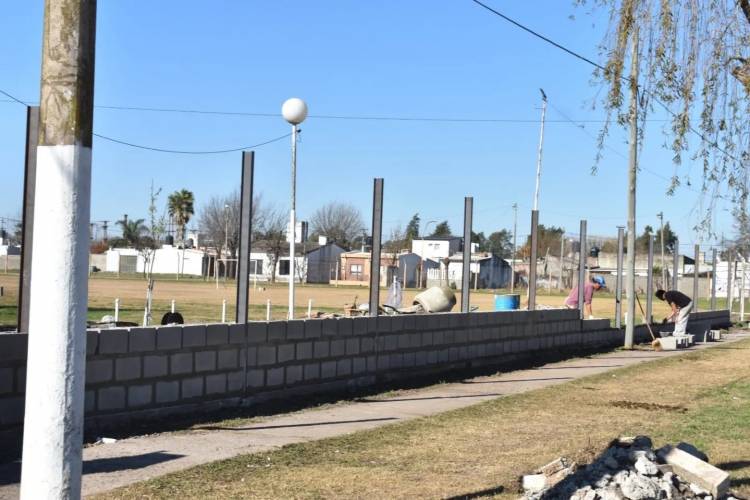 El Polideportivo Municipal de Frontera con grandes avances en su remodelación 