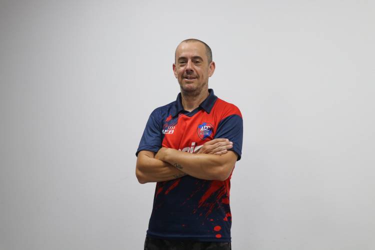 Eduardo Blengini seguirá al frente del plantel de El Ceibo 