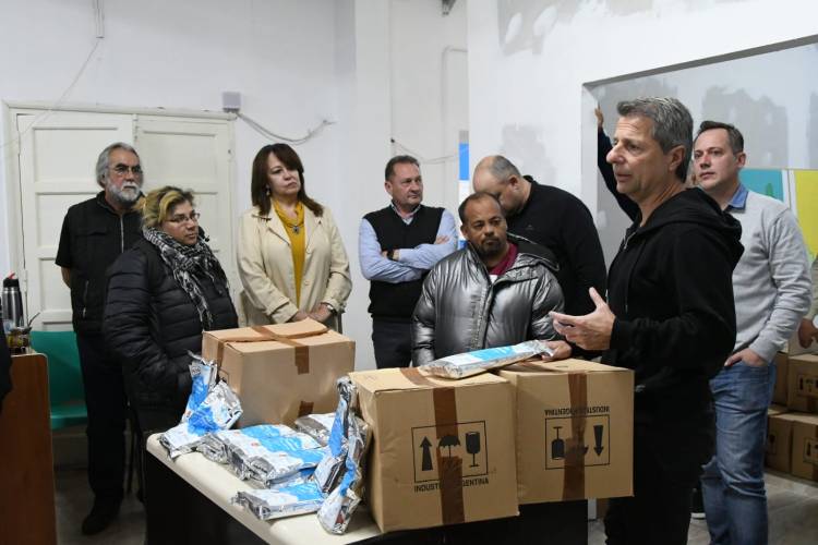 El municipio entregó 600 kilos de leche fortificada a comedores y merenderos comunitarios