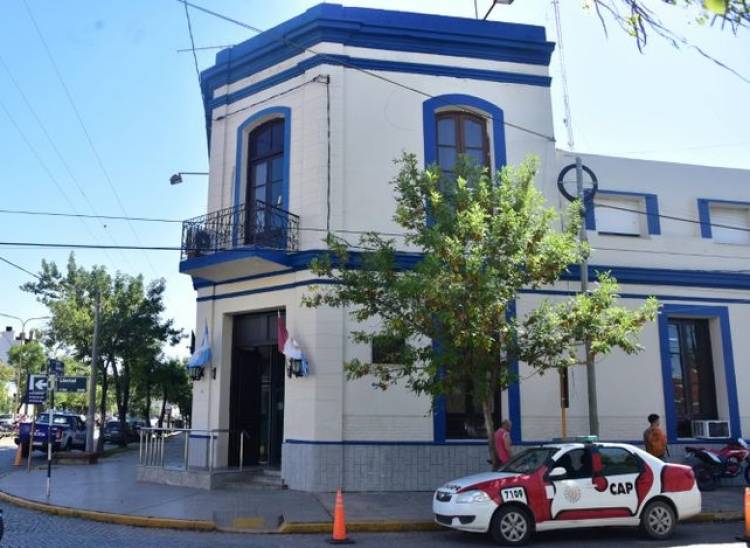 Recuperan elementos robados tras un allanamiento en barrio Palmares