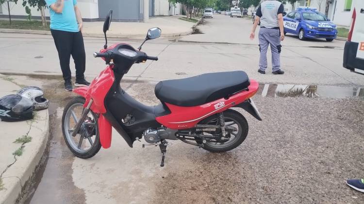 Motociclista herido tras accidente en barrio Independencia