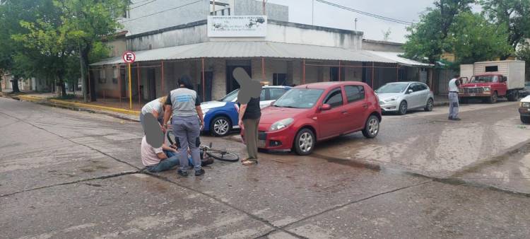 Octogenario herido en accidente de tránsito en barrio Sarmiento 