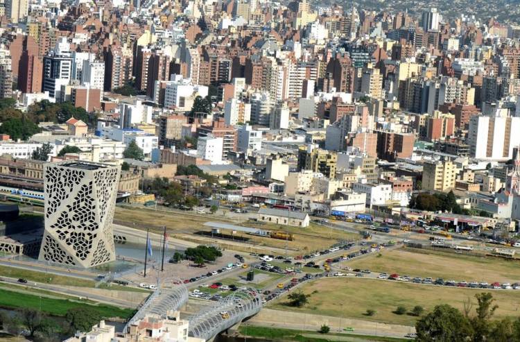 El Presupuesto 2025 del Gobierno de Córdoba elimina 50 tasas