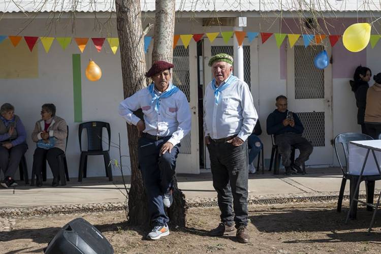 El concurso provincial de fotos sobre personas mayores se extendió hasta el 2 de diciembre 