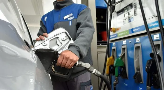 Desde el 3 de enero YPF aumentará un 1,75% los precios de los combustibles 