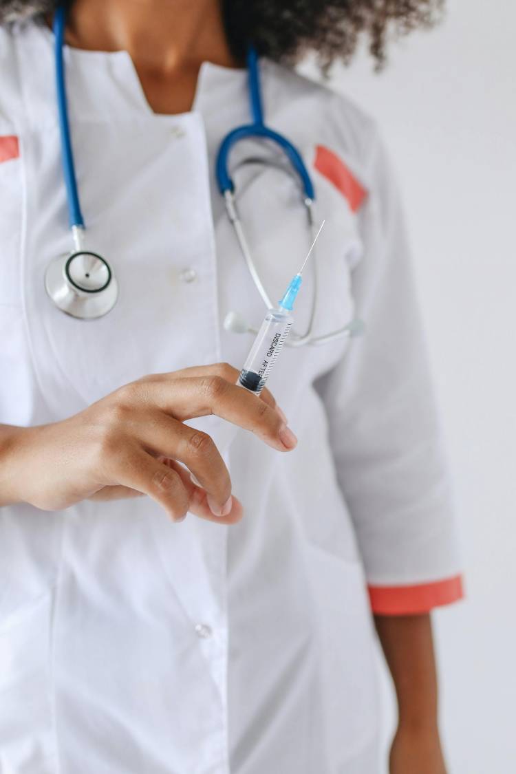 Se amplió la edad para recibir la vacuna contra el dengue