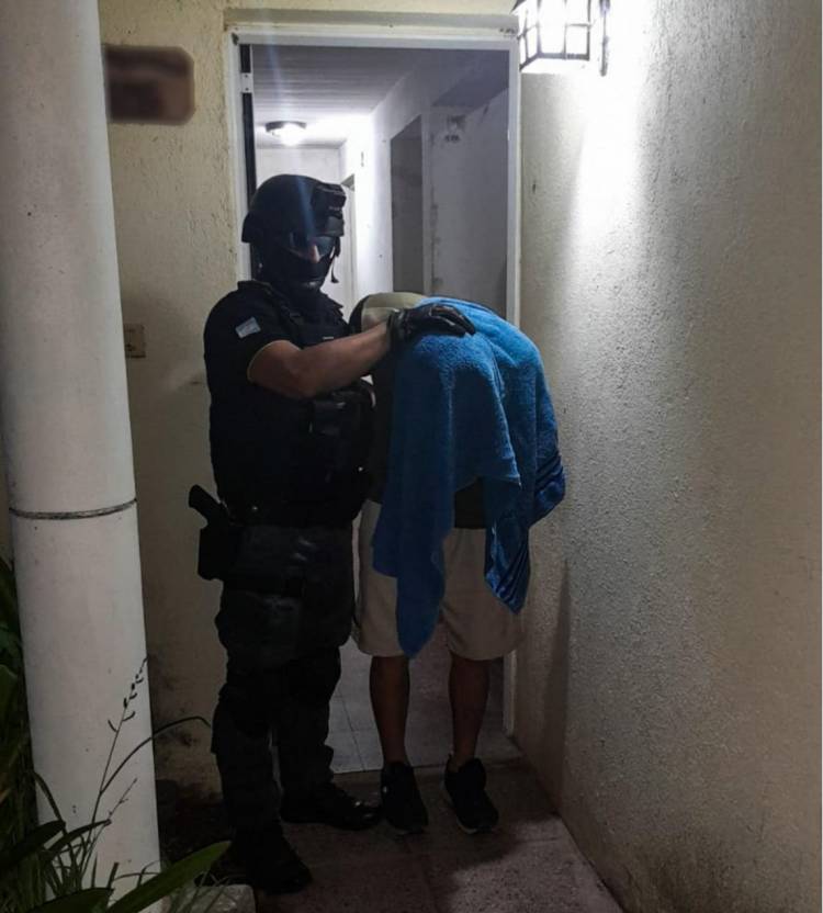 FPA secuestró más de 900 dosis de estupefacientes en Balnearia y Miramar y detuvo a dos personas 