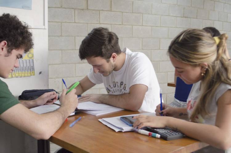 Frontera: última semana de inscripciones para becas municipales 
