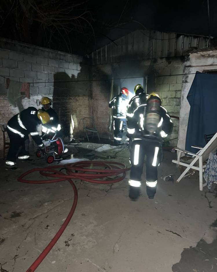 Incendio en una vivienda en barrio San Cayetano 