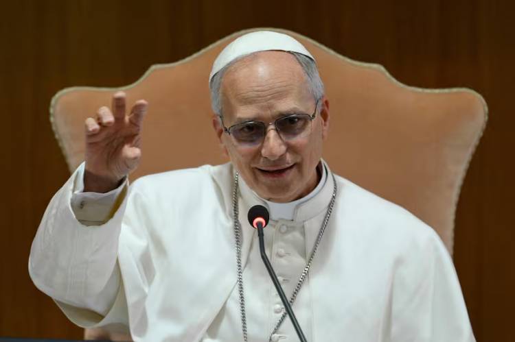 Inspirado en su antecesor, León XIV explicó la elección de su nombre y presentó su plan pastoral.