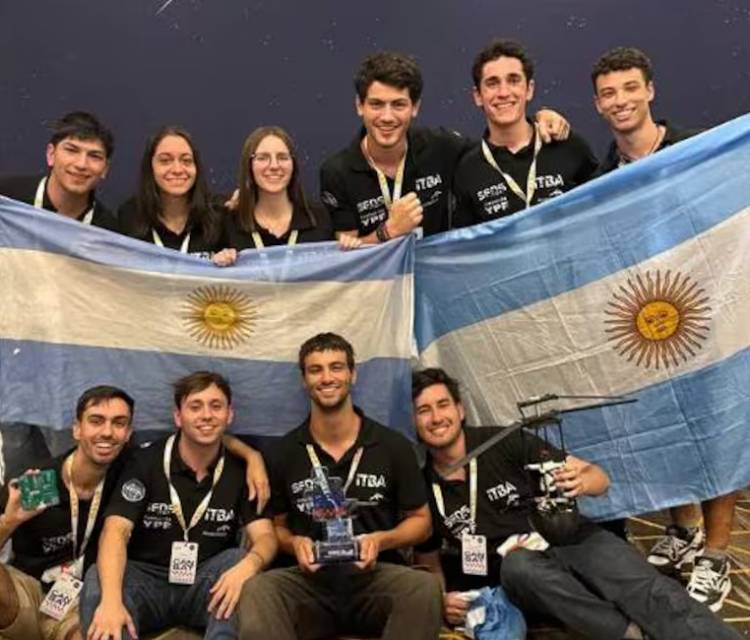 Estudiantes argentinos  ganan competencia internacional de la NASA