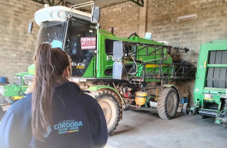 Fitosanitarios: clausuran tres máquinas por irregularidades en el departamento San Justo