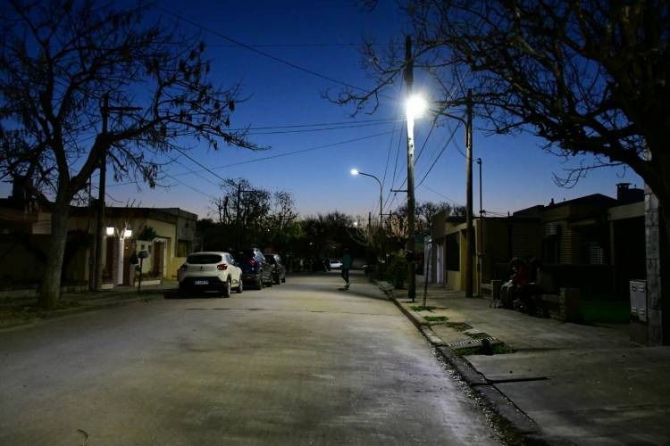 Nuevas luces LED para barrio Corradi 