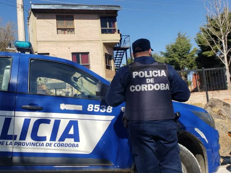 Rápida intervención policial salvó la vida de una bebé recién nacida en San Francisco