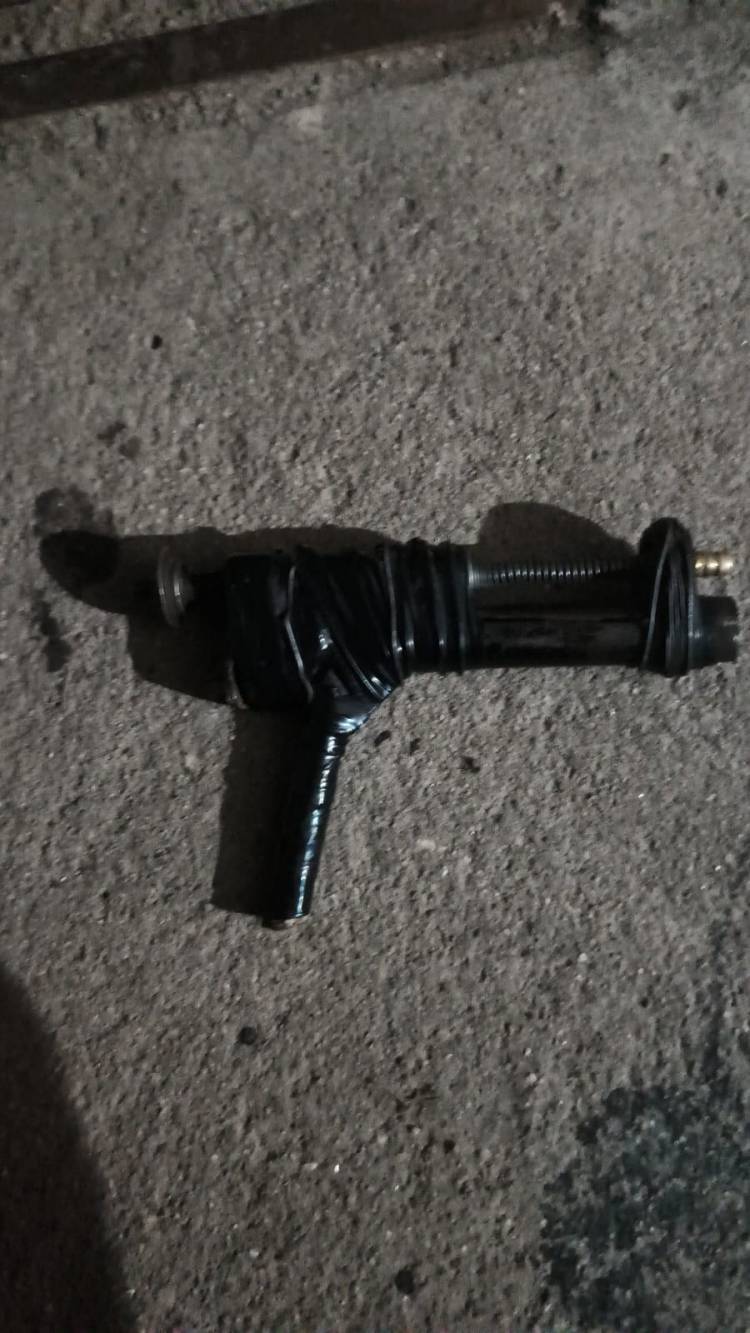 Secuestran una réplica de arma de fuego tras una amenaza en barrio Jardín