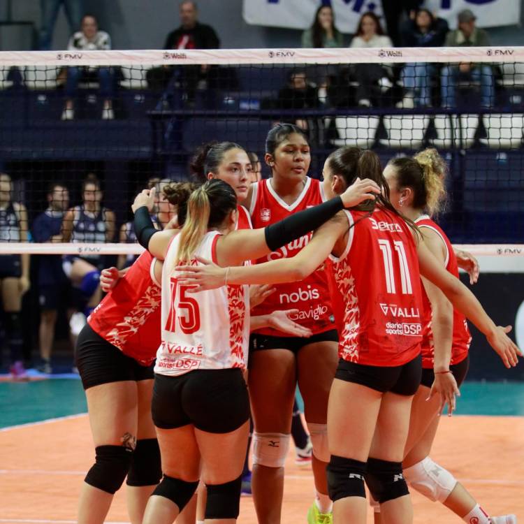 San Isidro logró un triunfo clave en La Plata y forzó el tercer partido