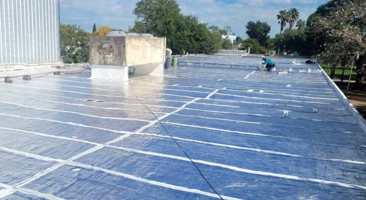 Se impermeabilizaron 465 m² de techos en la Escuela Bouchard