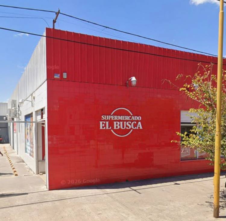 Detuvieron a un hombre por intentar robar bebidas alcohólicas de un supermercado en San Francisco  